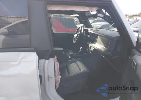 2024 Ford Bronco Black Diamond из США, поврежденный, VIN 1FMEE1BP3RLB53986